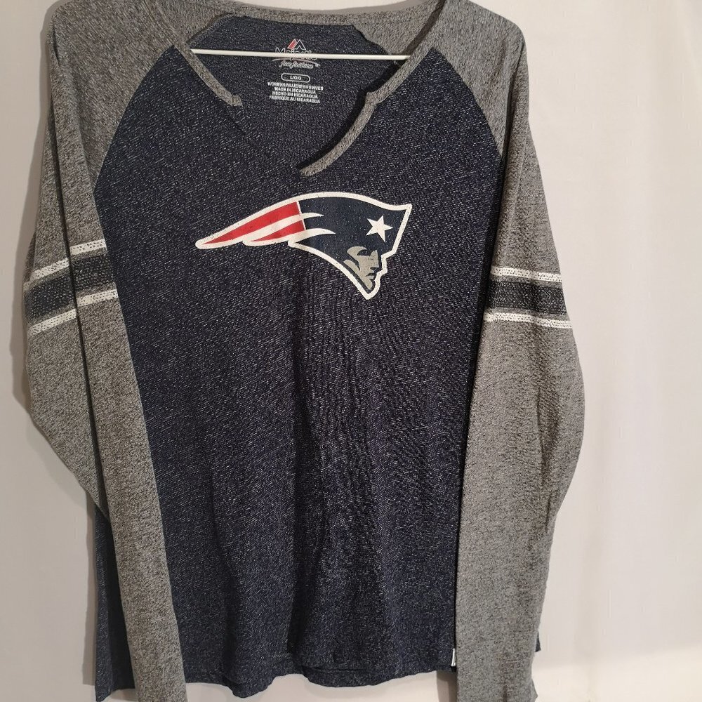 Majestic Fan Fashion Ladies Size Large New England Patriots T-shirt
